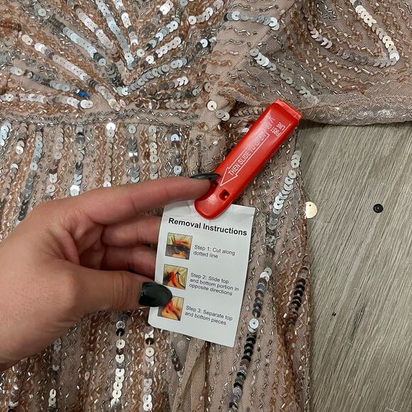 MAC DUGGAL 93583 Sequined V Neck Cape Sleeve Column Gown Vintage Rose 4 NEW - Picture 7 of 8